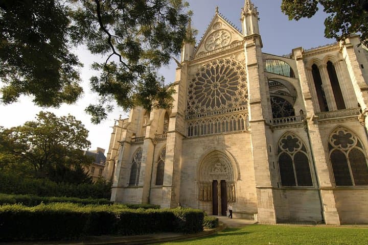 Private Paris City Tour and Sightseeing Cruise on the Seine