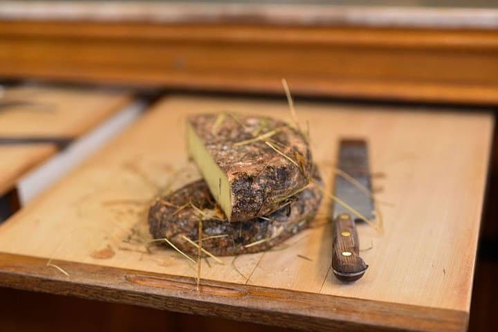 Butter and cheesemaking Workshop with Wine and Cheese Tasting