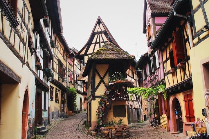 Discover Colmar’s most Photogenic Spots with a Local