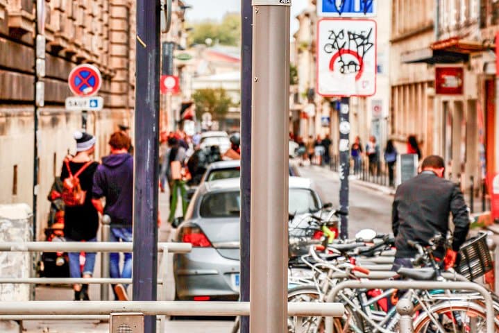 Explore Bordeaux in 60 minutes with a Local