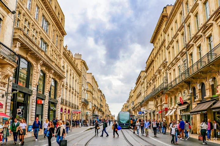 Explore the Instaworthy Spots of Bordeaux with a Local