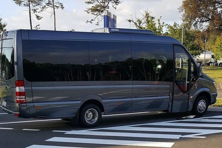 Private Layover Tour with Professional Tour Guide - Paris Airport