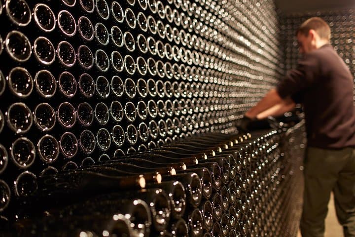 Provence Private Full Day Wine Tour with Wine Tasting