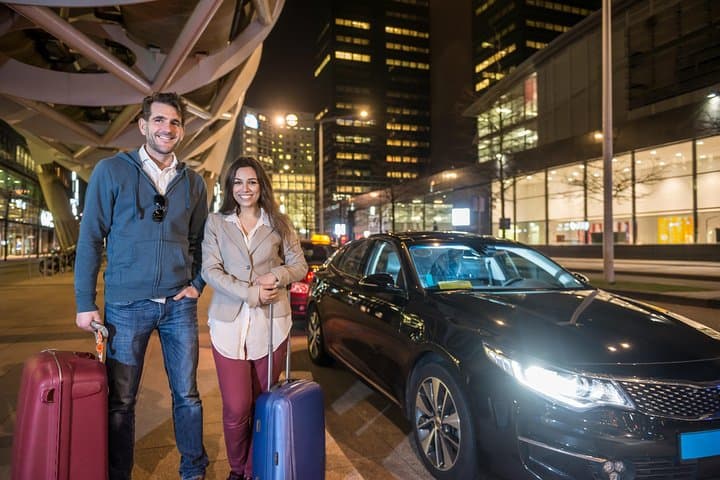Private transfer from Disneyland Hotels to Paris CDG Airport