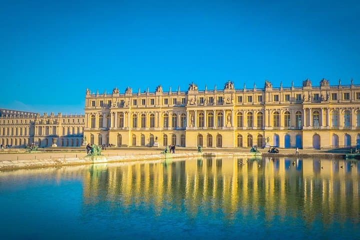 Versailles gardens side