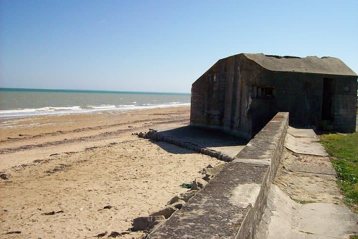 Normandy Beaches Private Tour from Paris with Hotel Pick Up