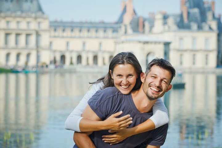 Fontainebleau Castle Half-Day Tour from Paris