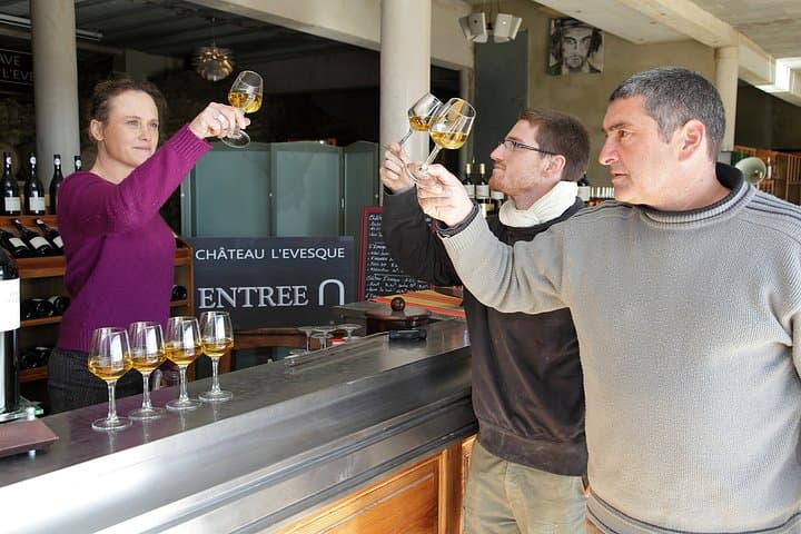 GUIDED TASTING CONDUCTED BY NATHALIE