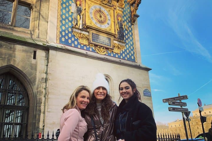 The Great Paris Layover: Private Tour with optional car upgrade