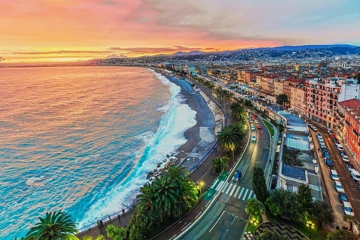 Take you on an unforgettable trip around Cannes and Antibes