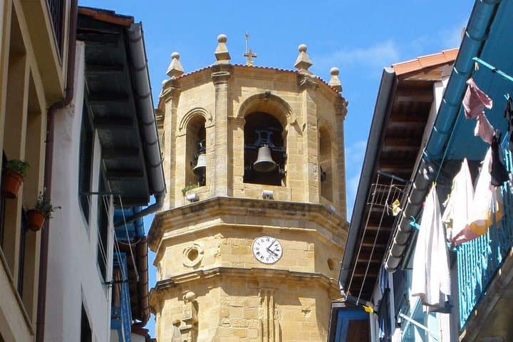 Private Tour of Game of Thrones from Biarritz (Two towns) with optional guide