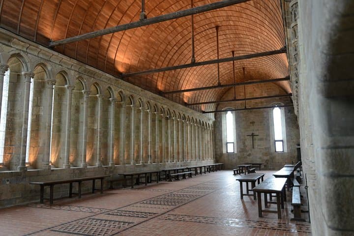 Mt St. Michel Private Tour with Abbey tickets and tour guide