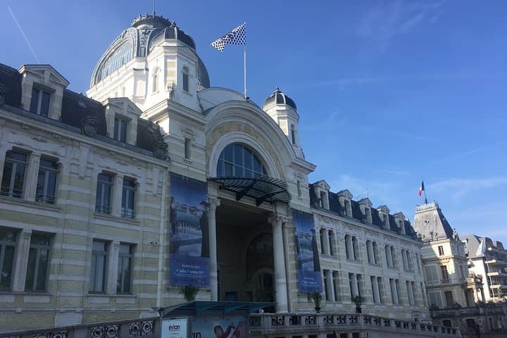 Évian-les-Bains Private Walking Tour With A Professional Guide