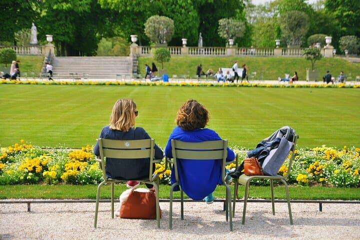 Kickstart Paris Private Tour. City Highlights for Newcomers