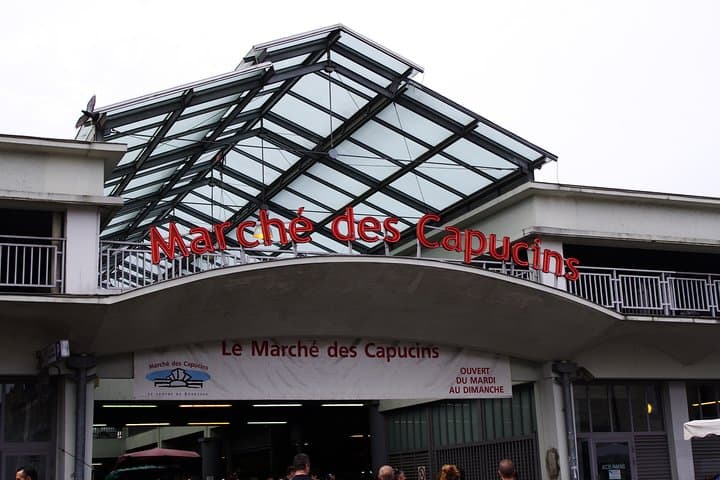 Walk to the market Wine brunch