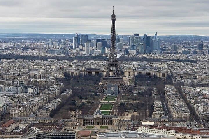 Paris Highlights: Half Day Private Walking Tour