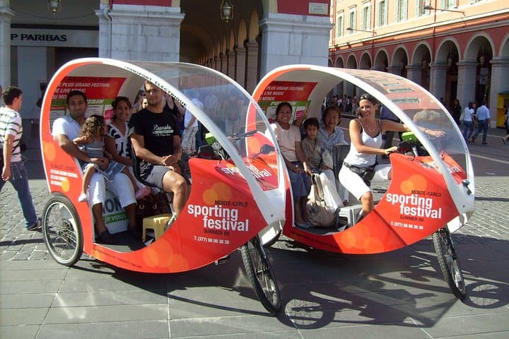 Private tour guide of Nice in electric taxibikes