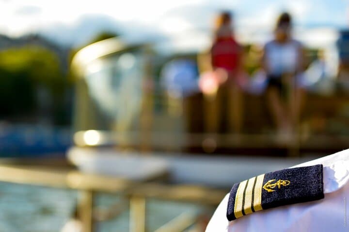 Seine River Guided Cruise with Kids by Vedettes de Paris