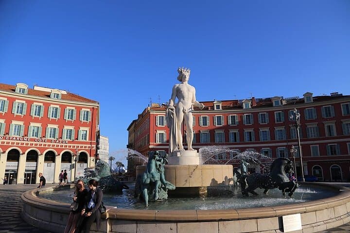 Private guided tour of Nice