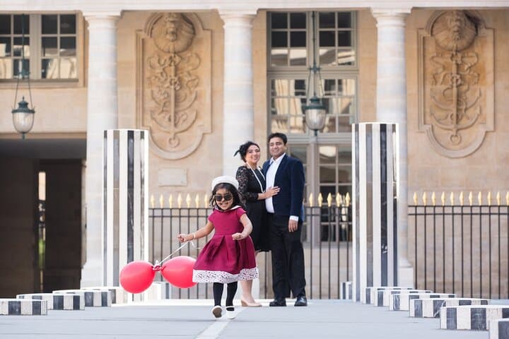 During the 2 hours photoshoot your kids will love many places, but Palais royale is always the best kid-friendly amazing spot
