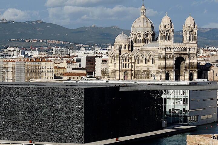 Guided Tour in Marseille: Vieux Port & Old City