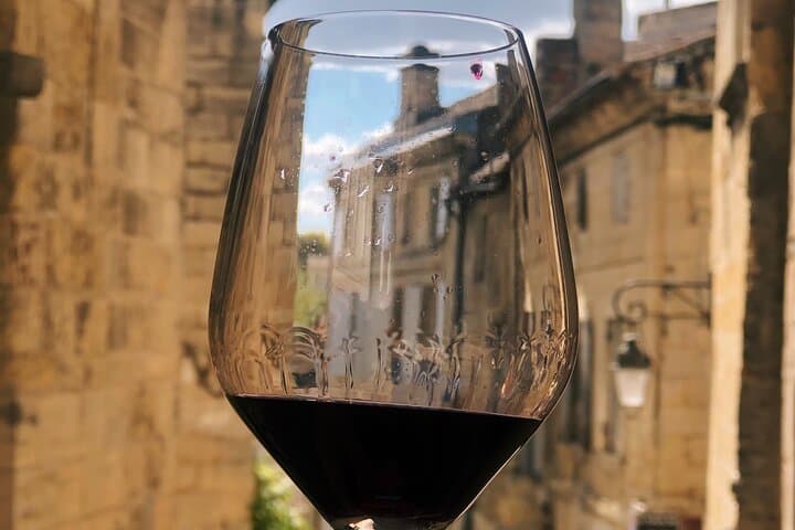 Wine course in Saint-Emilion followed by a tasting