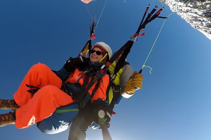 Fly in Paragliding! Paragliding experience over Chamonix!