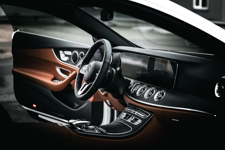 Transfer from Orly/CDG/LBG Airport to Paris (E-Class 2pax)