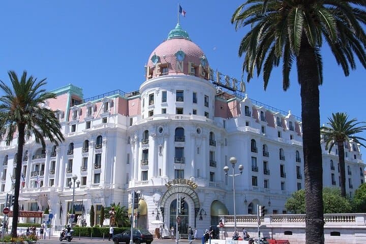 Private Half Day Tour of Nice by Car