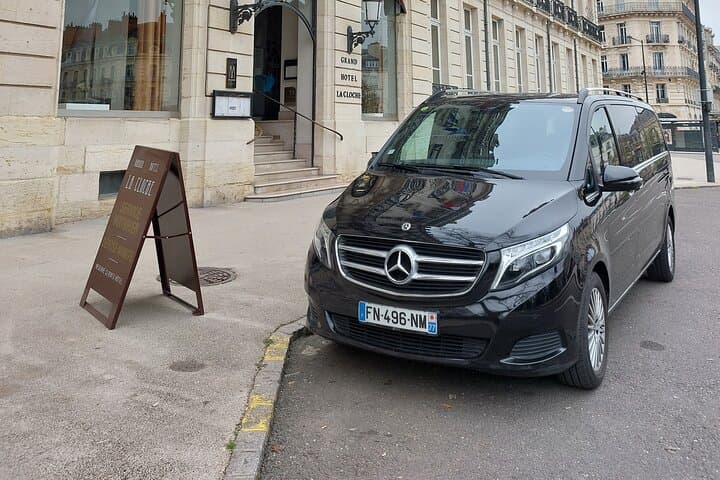 Private transfer from DisneyLand Paris to CDG or ORY airport