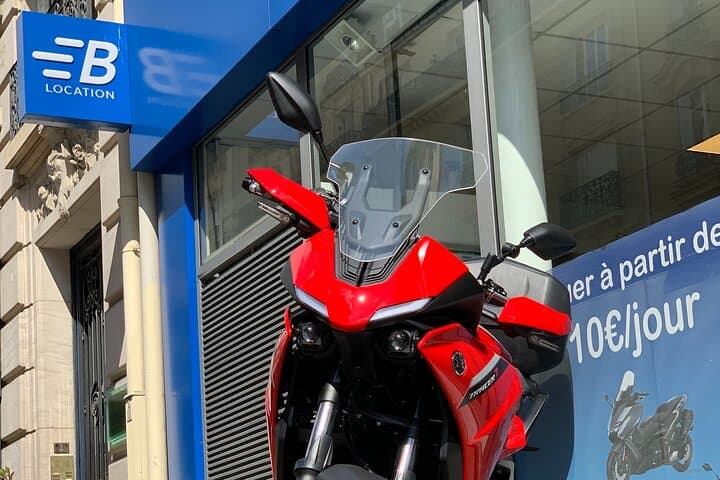 Motorcycle rental A2 Tracer 7 Yamaha 2023 (A2 license) Paris
