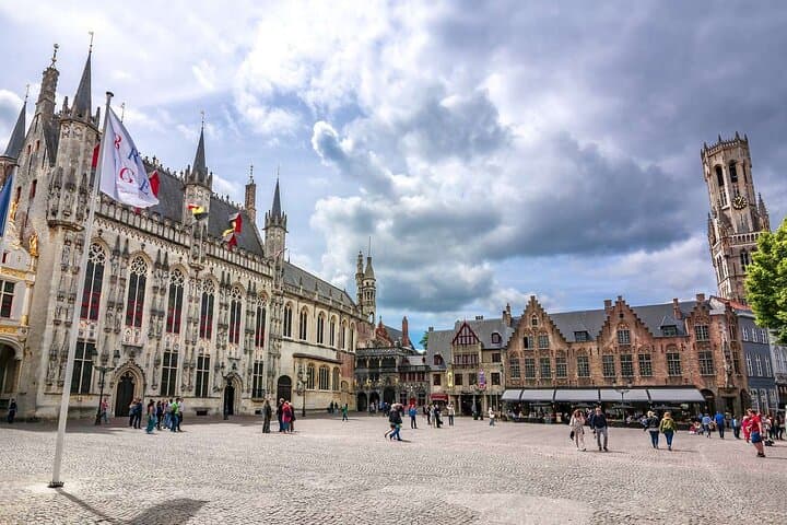 Bourg Square