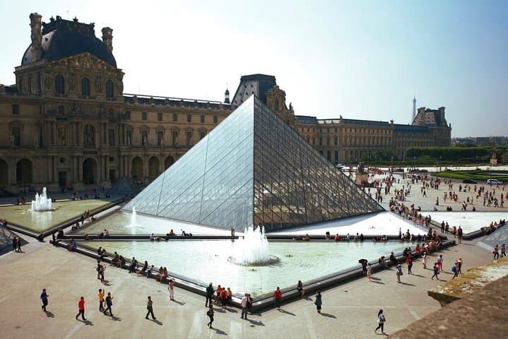 Full Day Tour In Paris With Hotel Pick Up