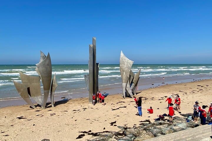 Normandy D-Day Landing Beaches Small-group trip from Paris