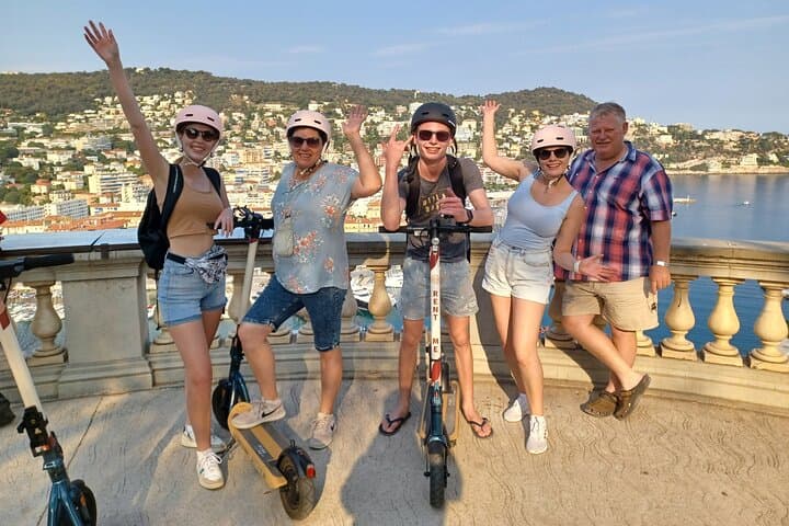 Share a family moment in Nice