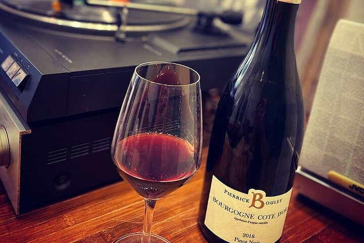 Wine Tasting in Paris right next to Père Lachaise & l'Atelier des lumières
