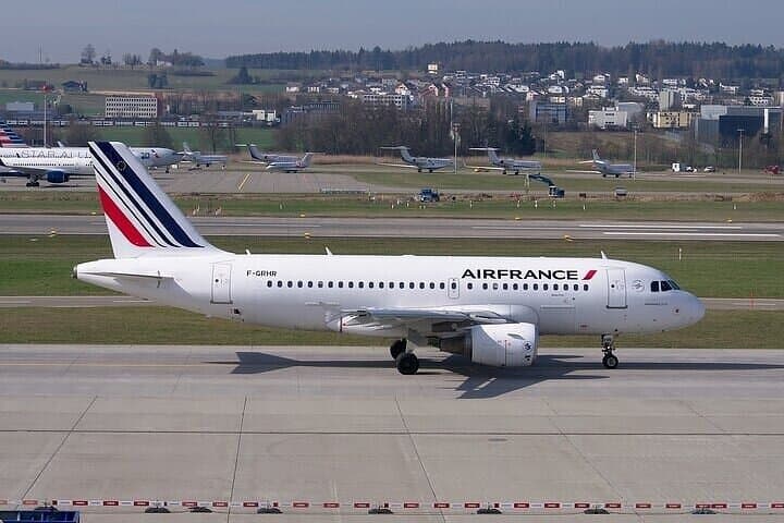 Private Airport Transfer Paris - Round Trip