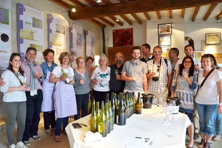 Visit and Chablis wine tasting at Domaine Clotilde Davenne in English