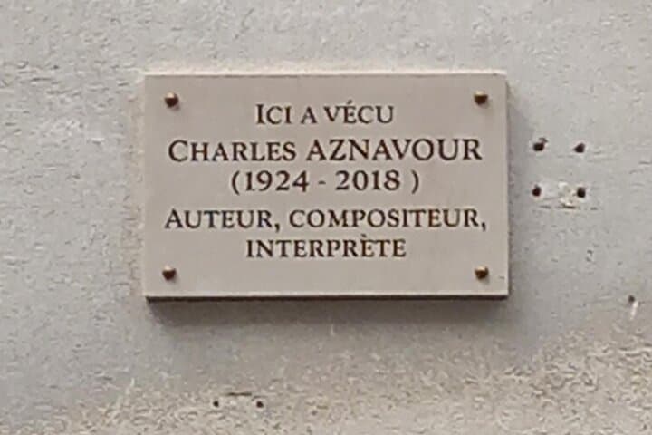 Chanson and Musical Tour in Paris