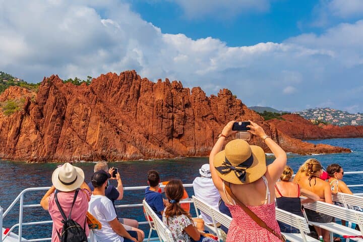 Mandelieu: Esterel Corniche d'Or 1h15 sightseeing cruise by ferry