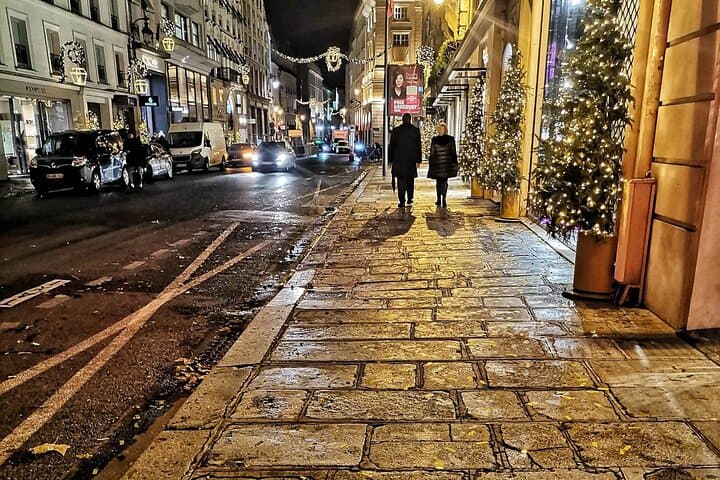 Paris City of Fashion History Private Guided Walking Tour