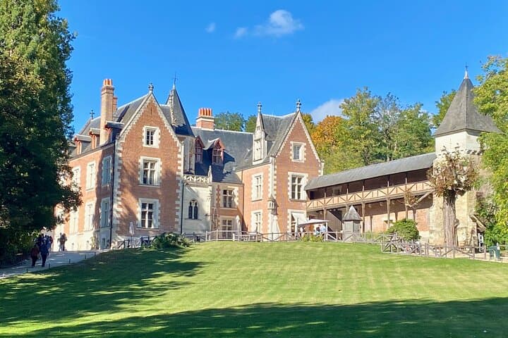 Clos Luce Castle