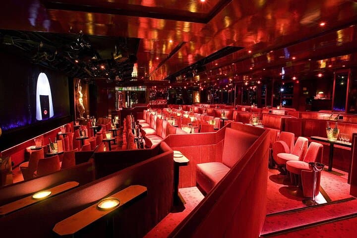 Paris Private Luxury Tour with shopping, cabaret, Lunch cruise and city Tour