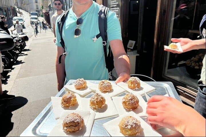 Crepes, Chocolates and Macarons in Montmartre