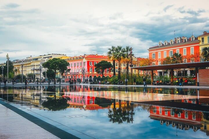 Private Direct Transfer From Saint Tropez to Nice