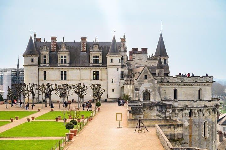 Leonardo da Vinci’s Home & Amboise Castle Small Group(2-6)