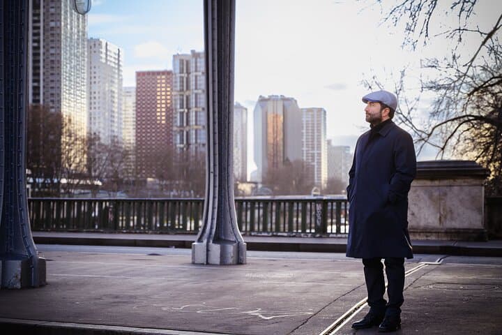 Private Photo Shooting Tour in Paris with a Professional