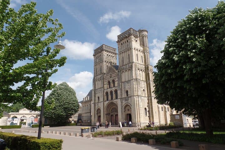 Private Tour William the Conqueror Bayeux Caen Falaise