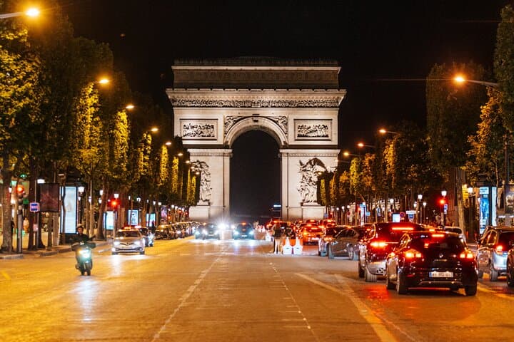 2-hour Private Night Ride in a Citroën 2CV in Paris