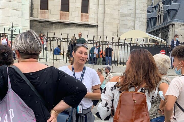 Guided Tour of Sacré-Coeur and Montmartre